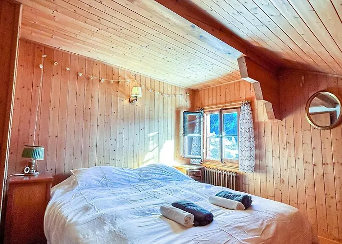 - Charming With View Chalet *